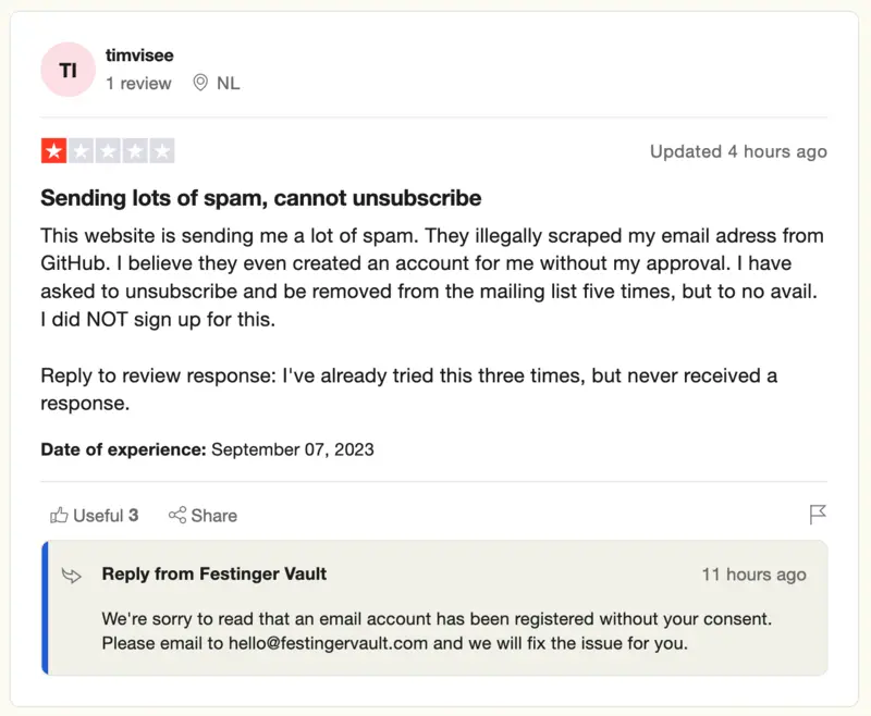 A Festinger Vault review on TrustPilot, including a reply from the company with their email address.
